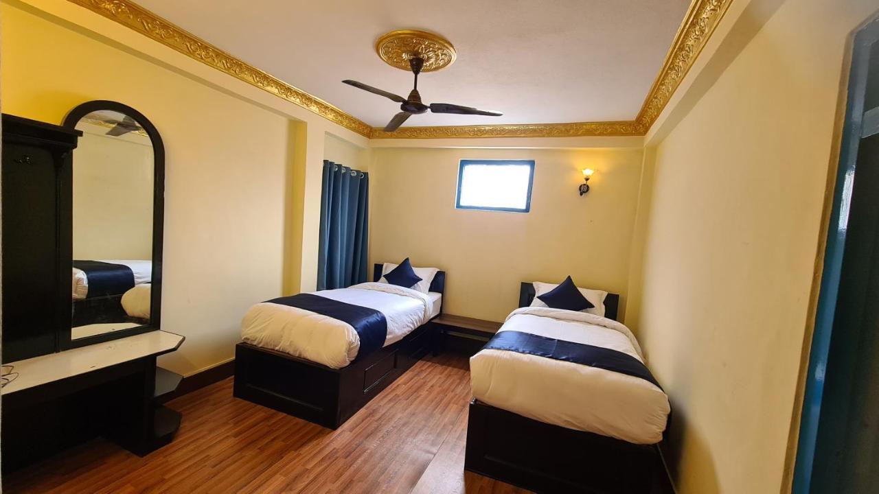 Temple Town Inn Kathmandu Esterno foto
