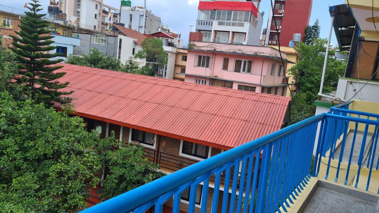 Temple Town Inn Kathmandu Esterno foto